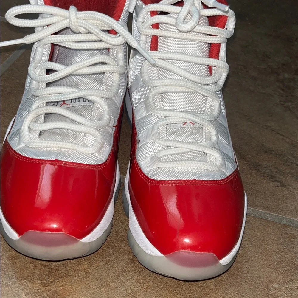 Air Jordan 11 Retro Cherry